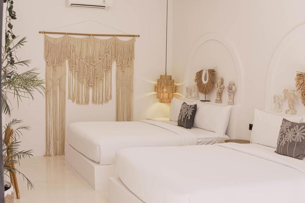 Bohemian Jogja Villas With Private Pool Kejayan ภายนอก รูปภาพ